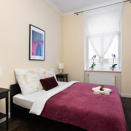 Ferienwohnung Uroczy Apartament Loretanska Krakau Exterior foto